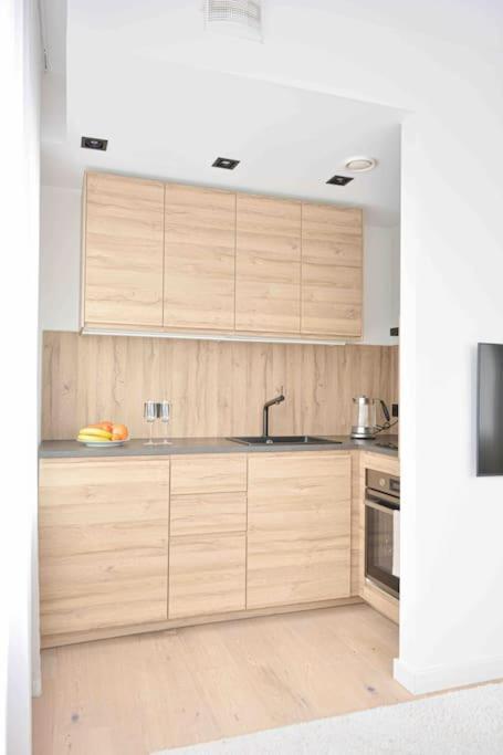 Kalevi Panorama Apartment Талин Екстериор снимка